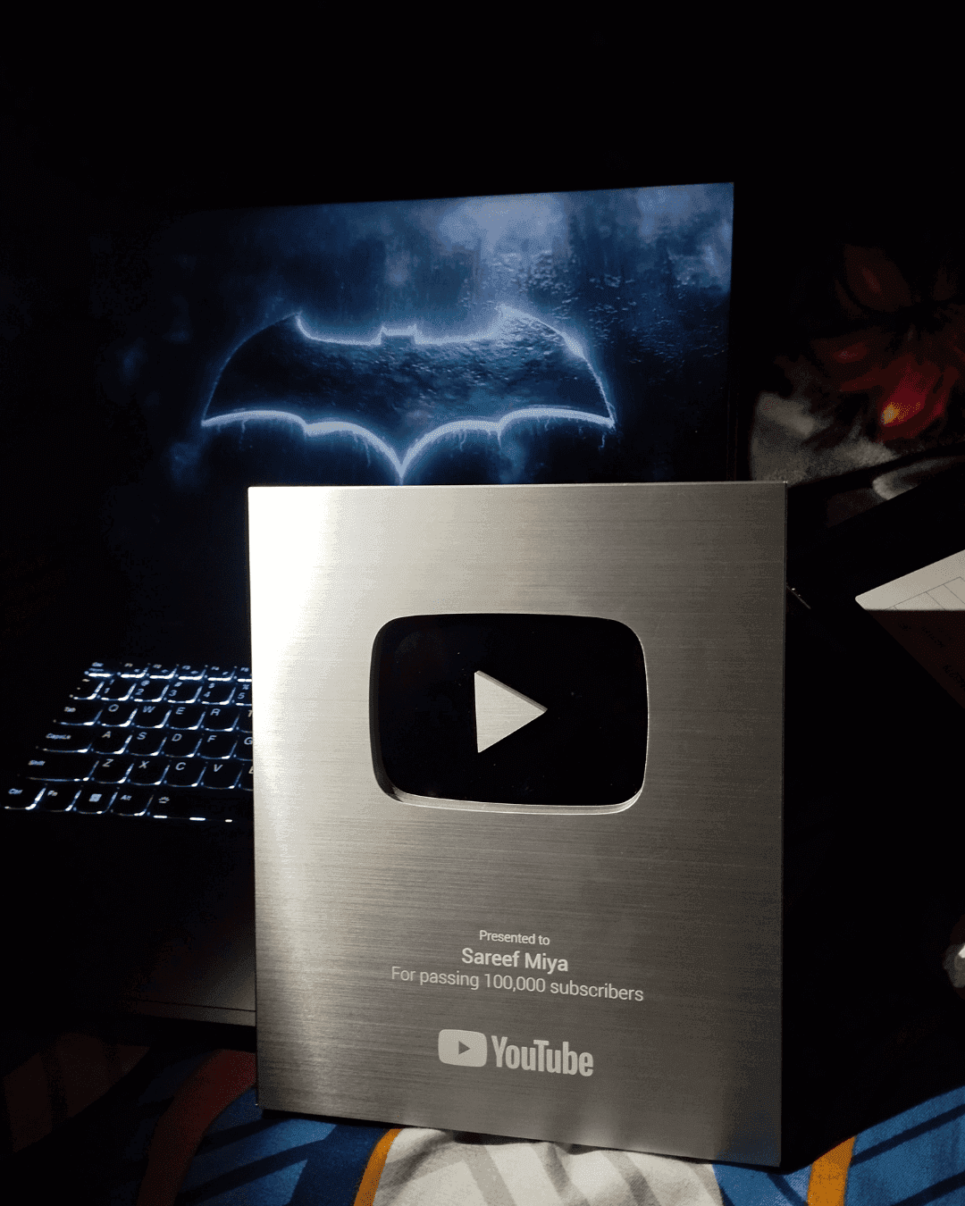 YouTube Silver Play Button presented to Sareef Miya for passing 100,000 subscribers